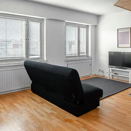 Perfect Location Two Bedroom 公寓 *